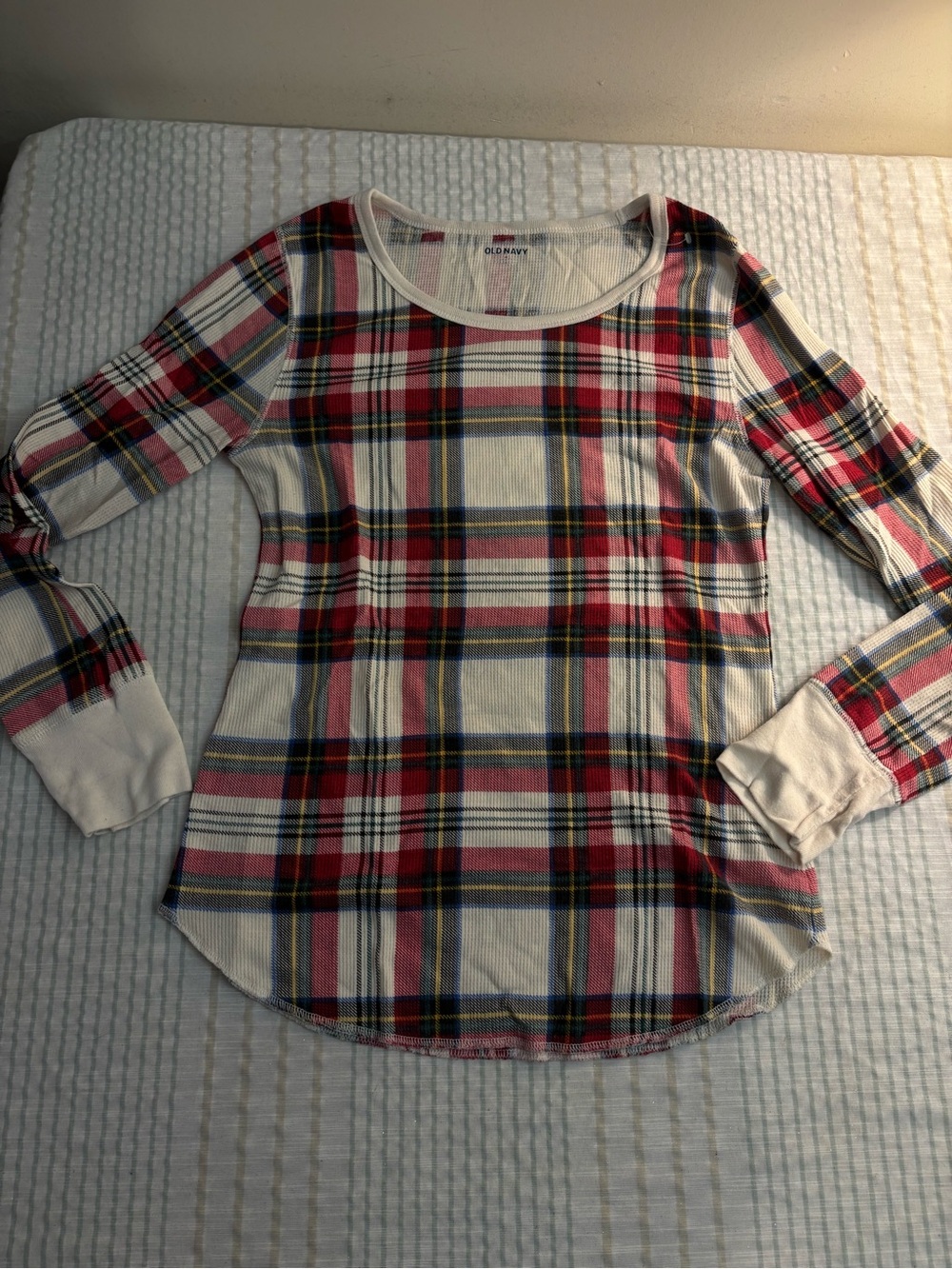Old Navy Red, White and Navy Plaid Long-Sleeve Tee